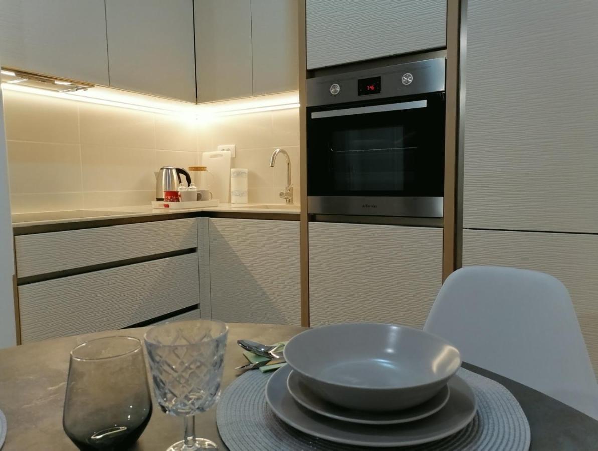 Carmen Deluxe Apartment Novi Sad Exterior foto